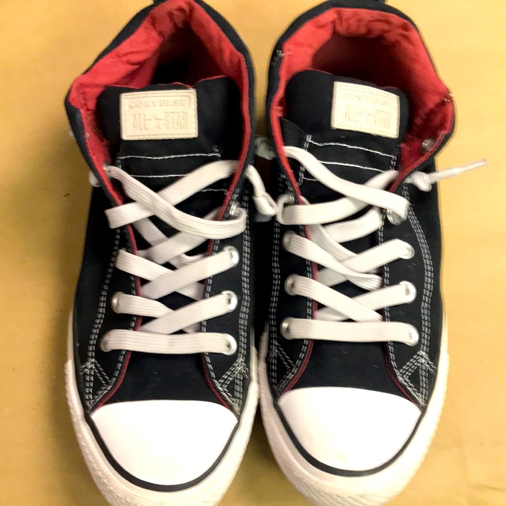 Converse mens 7.5 black and white